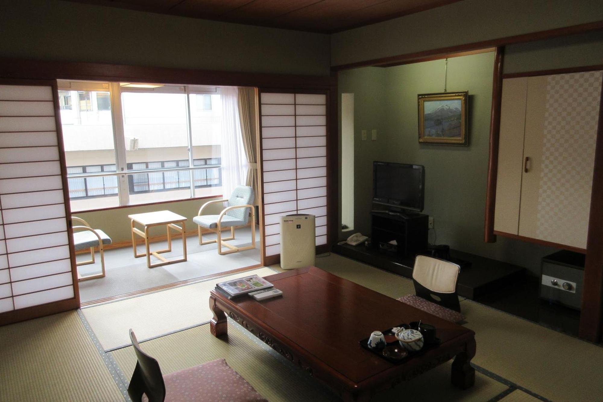 Ryokan Asagiriso 3*
